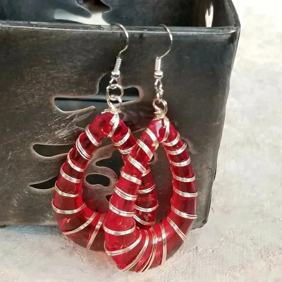 Handcrafted Retro 80s Statement Red Lucite Open Teardrop Wire Wrapped Earrings - Picture 2 of 5